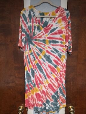 NWT SIZE 2 Torrid Multicolor Tie-Dye Supersoft Short Sleeve Dress
